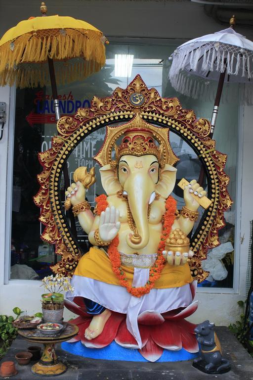 Отель Puri Ganesh Легиан Экстерьер фото